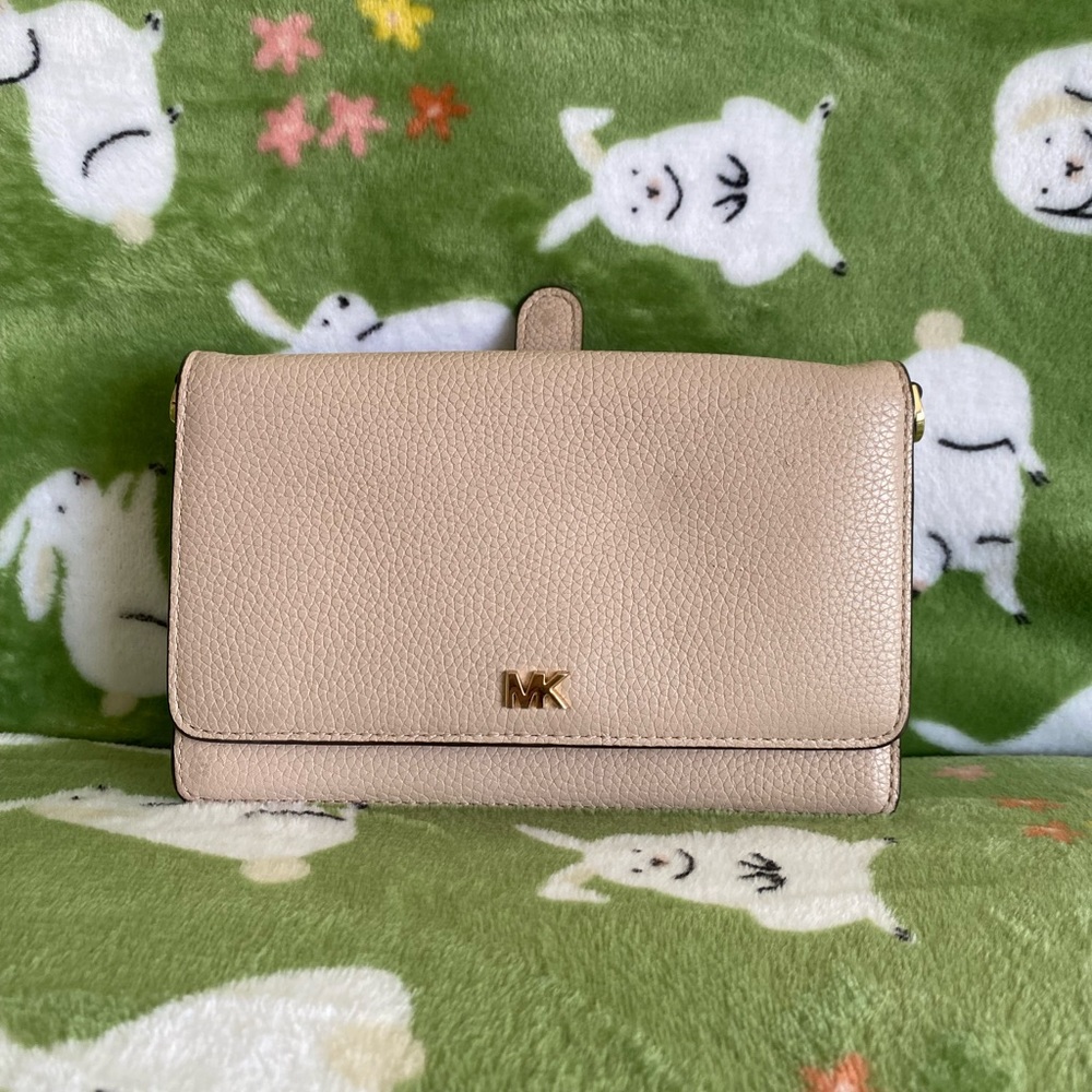 MICHAEL KORS CONVERTIBLE WALLET/CROSSBODY